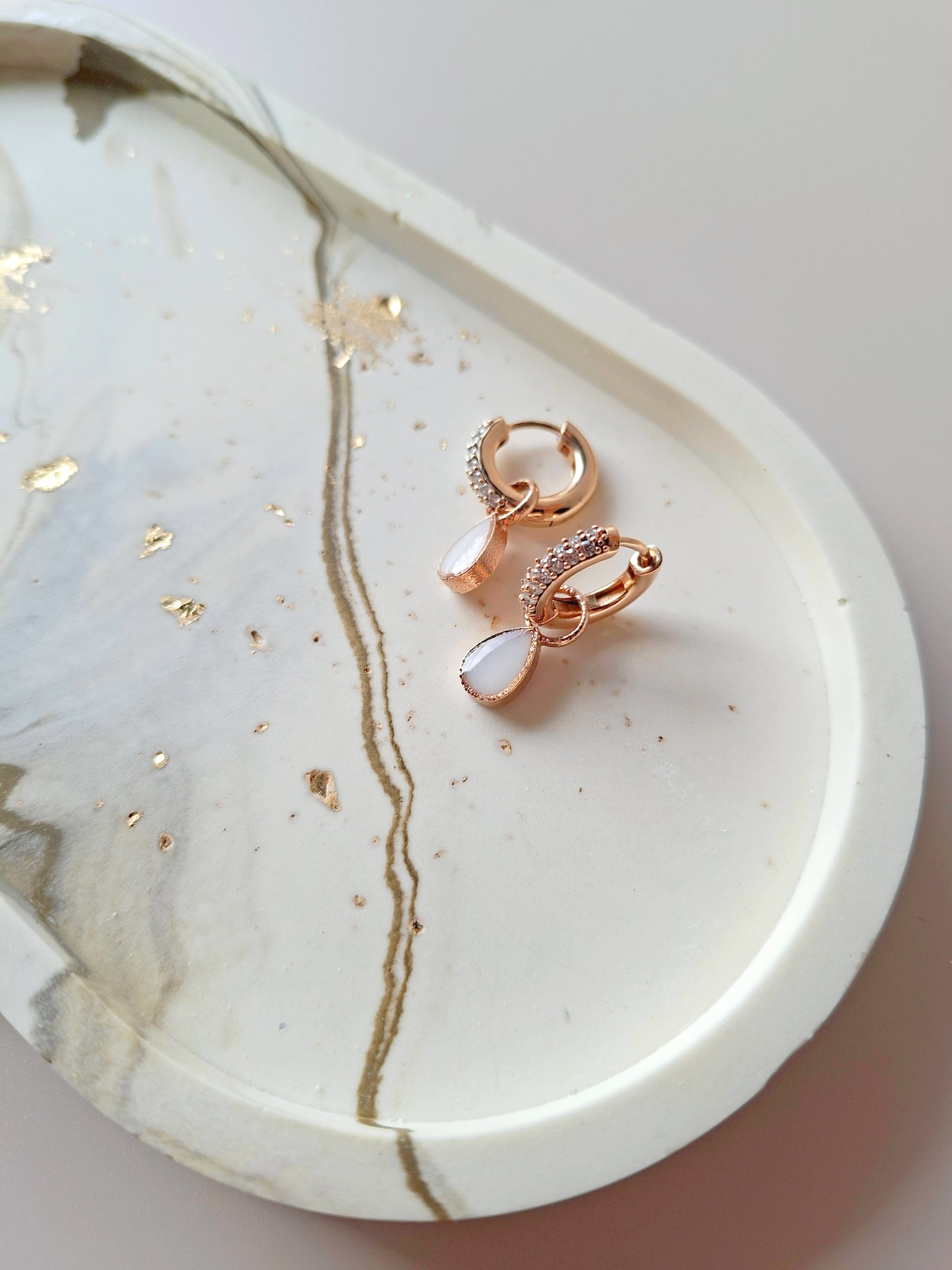 Kõrvarõnga ripatsid Fred